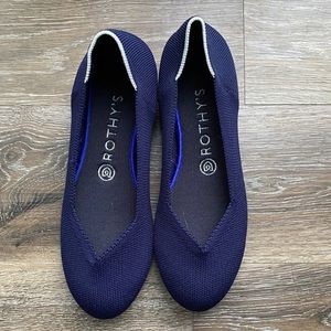 ROTHY’S ROUND TOE FLATS